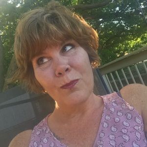 Meet your Posher, Anne
